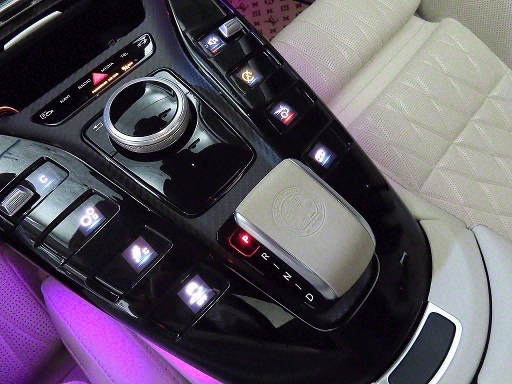 벤츠 AMG GT 63 S 4매틱+ - 이미지 3