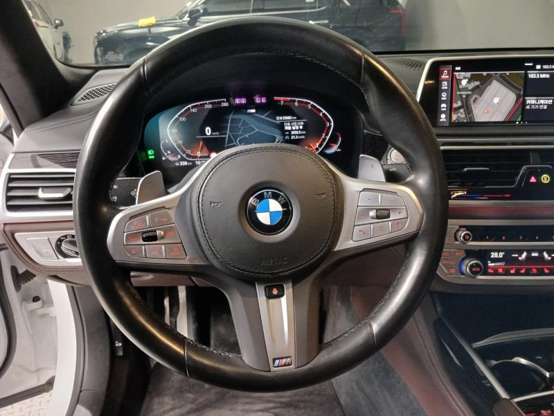 BMW 7시리즈(6세대) 740i sDrive M 스포츠팩 - 이미지 12