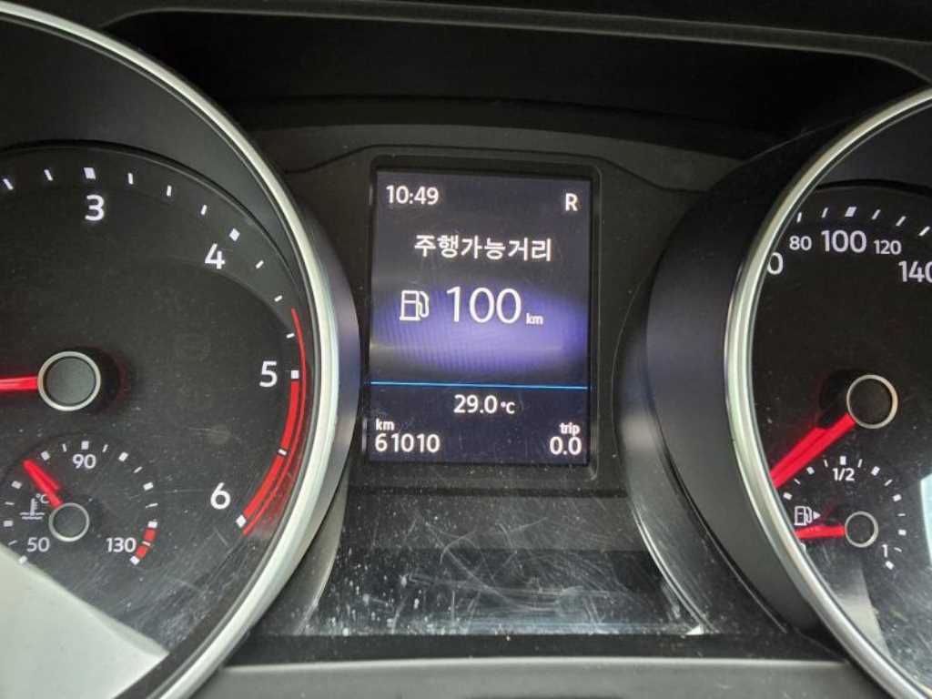 폭스바겐 티구안(2세대) 2.0 TDI - 이미지 8