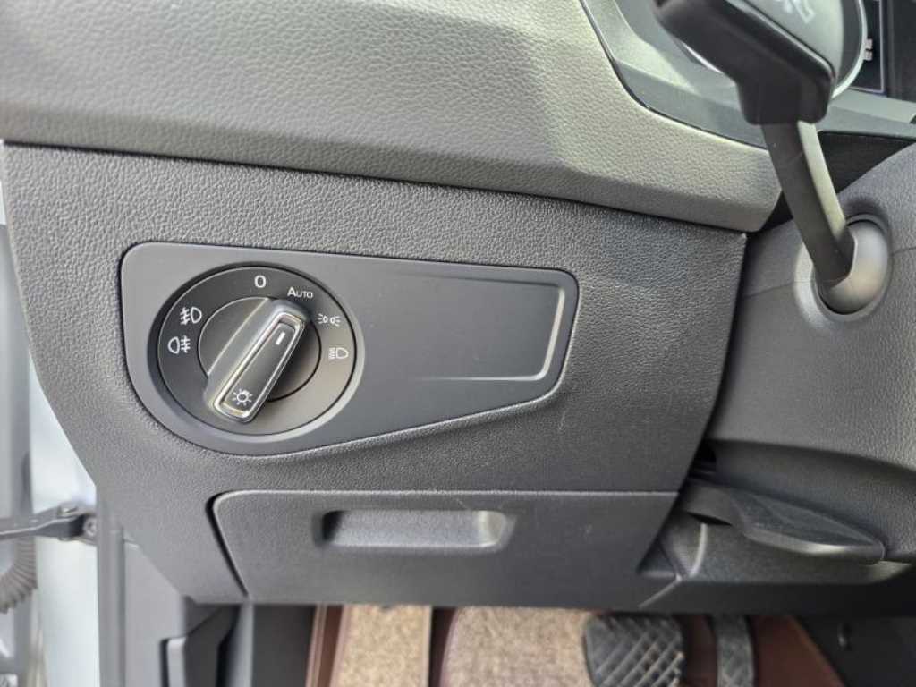 폭스바겐 티구안(2세대) 2.0 TDI - 이미지 14