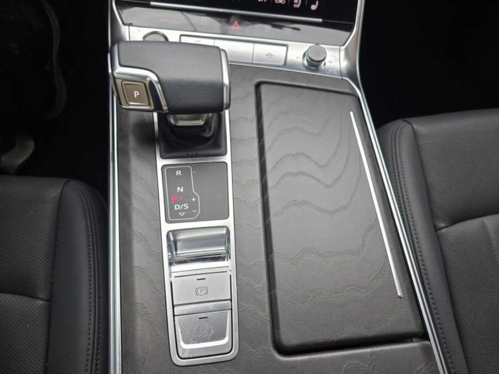 아우디 A6(5세대) 45 TFSI 콰트로 프리미엄 - 이미지 6