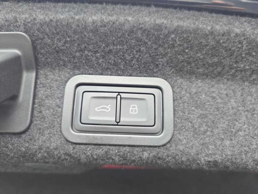 아우디 A6(5세대) 45 TFSI 콰트로 프리미엄 - 이미지 14