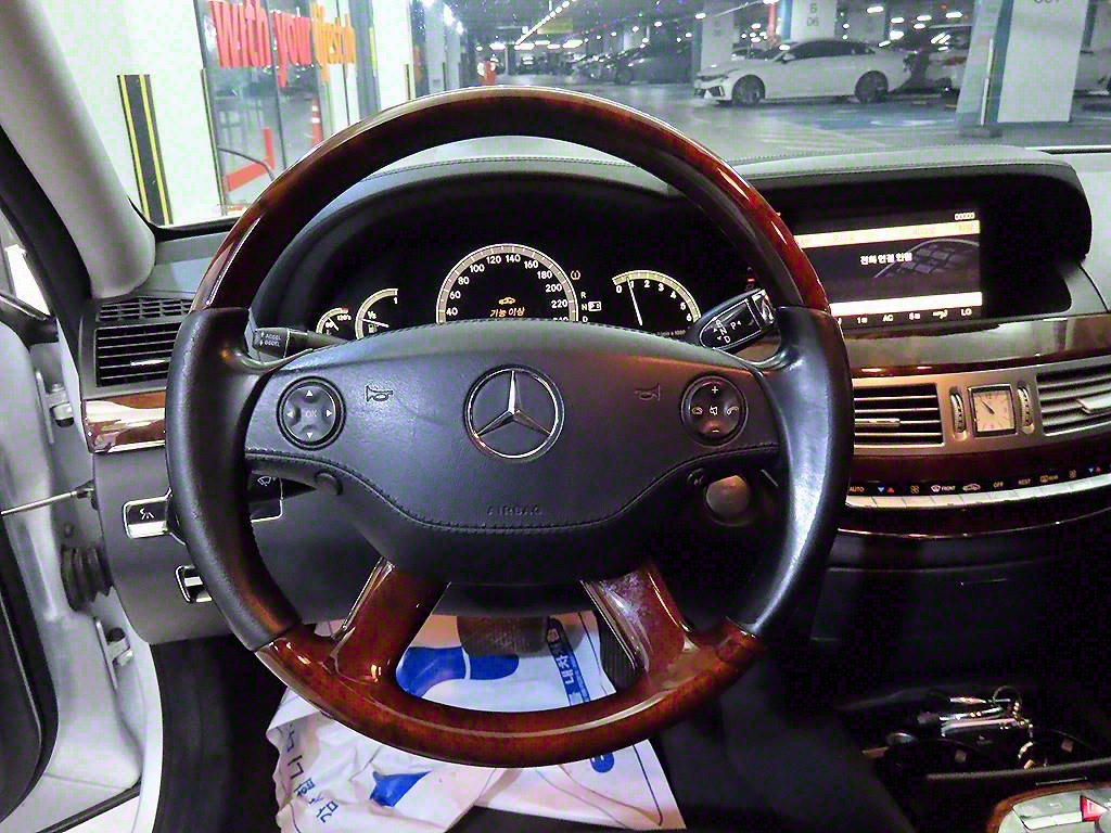 벤츠 S클래스(5세대) S550L - 이미지 6