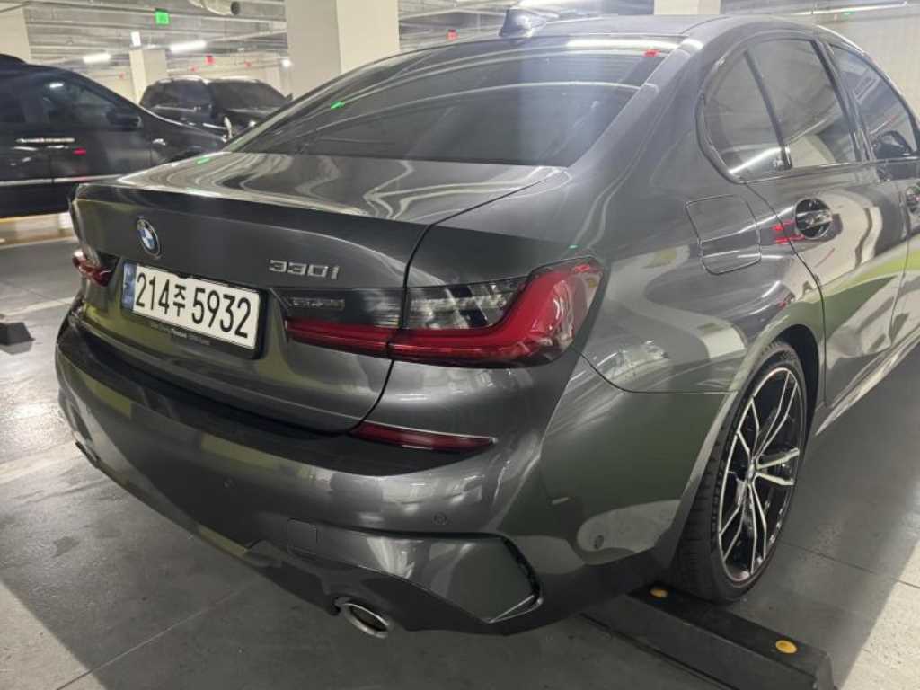 BMW 3시리즈(7세대) 330i M 스포츠팩 - 이미지 7