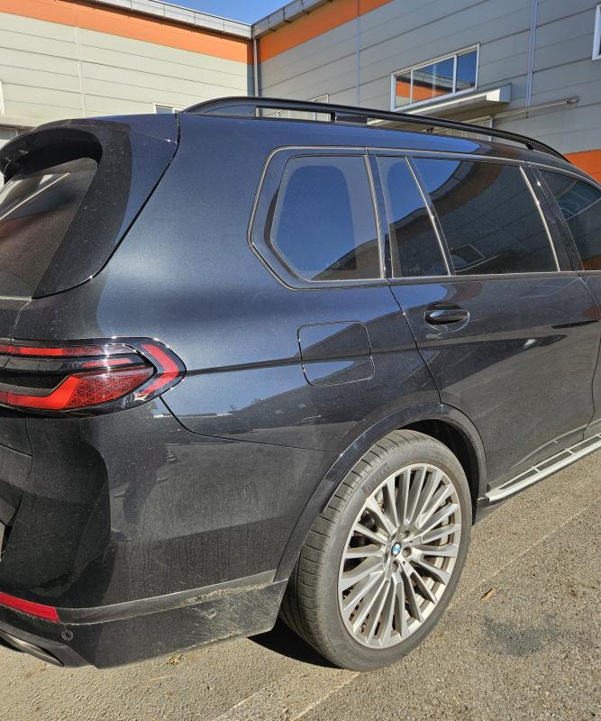 BMW X7 40d xDrive 디자인퓨어 엑셀런스 6인승 - 이미지 6