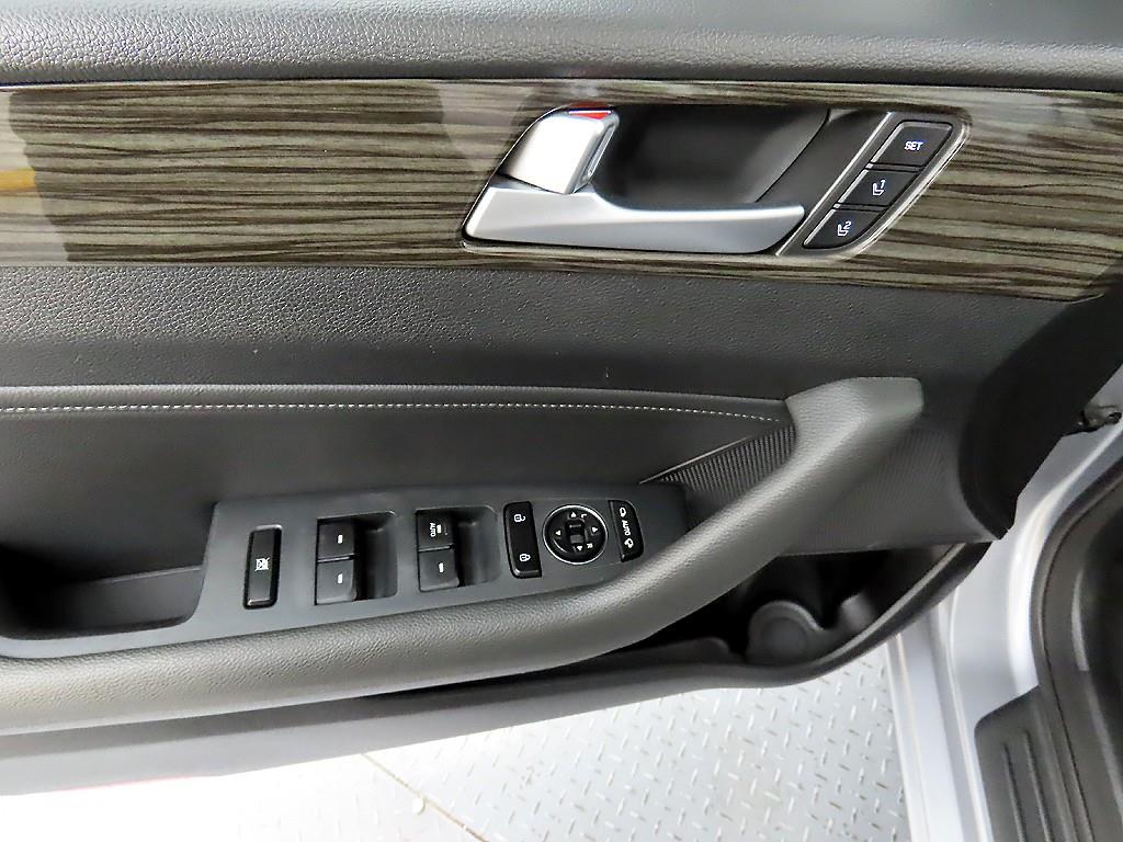 현대 LF쏘나타 LPi 장애인 모던